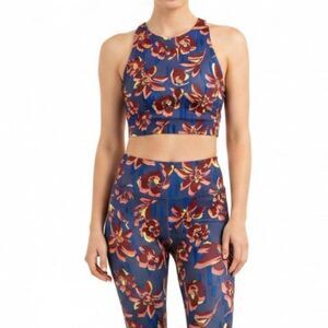 Athleta Conscious Crop Printed Top Size Medium Blue Floral Racer Back Sports Bra